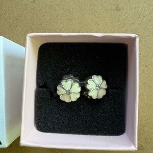Pandora white flower bracelet clips